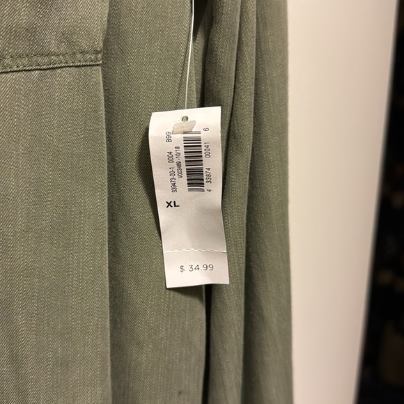 Old Navy Long Sleeve Button Up - Picture 3 of 4